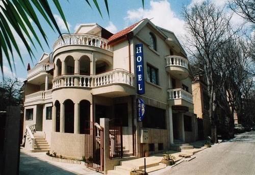 Antik Hotel Варна Екстериор снимка