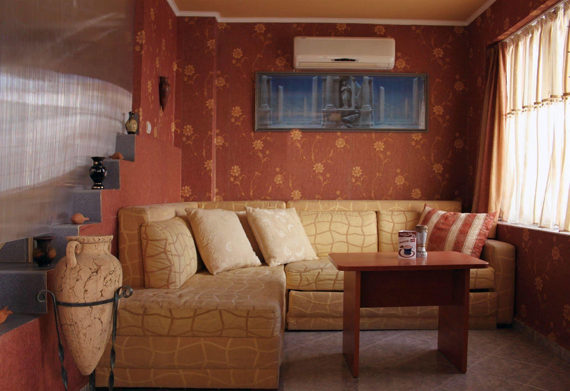 Antik Hotel Варна Екстериор снимка