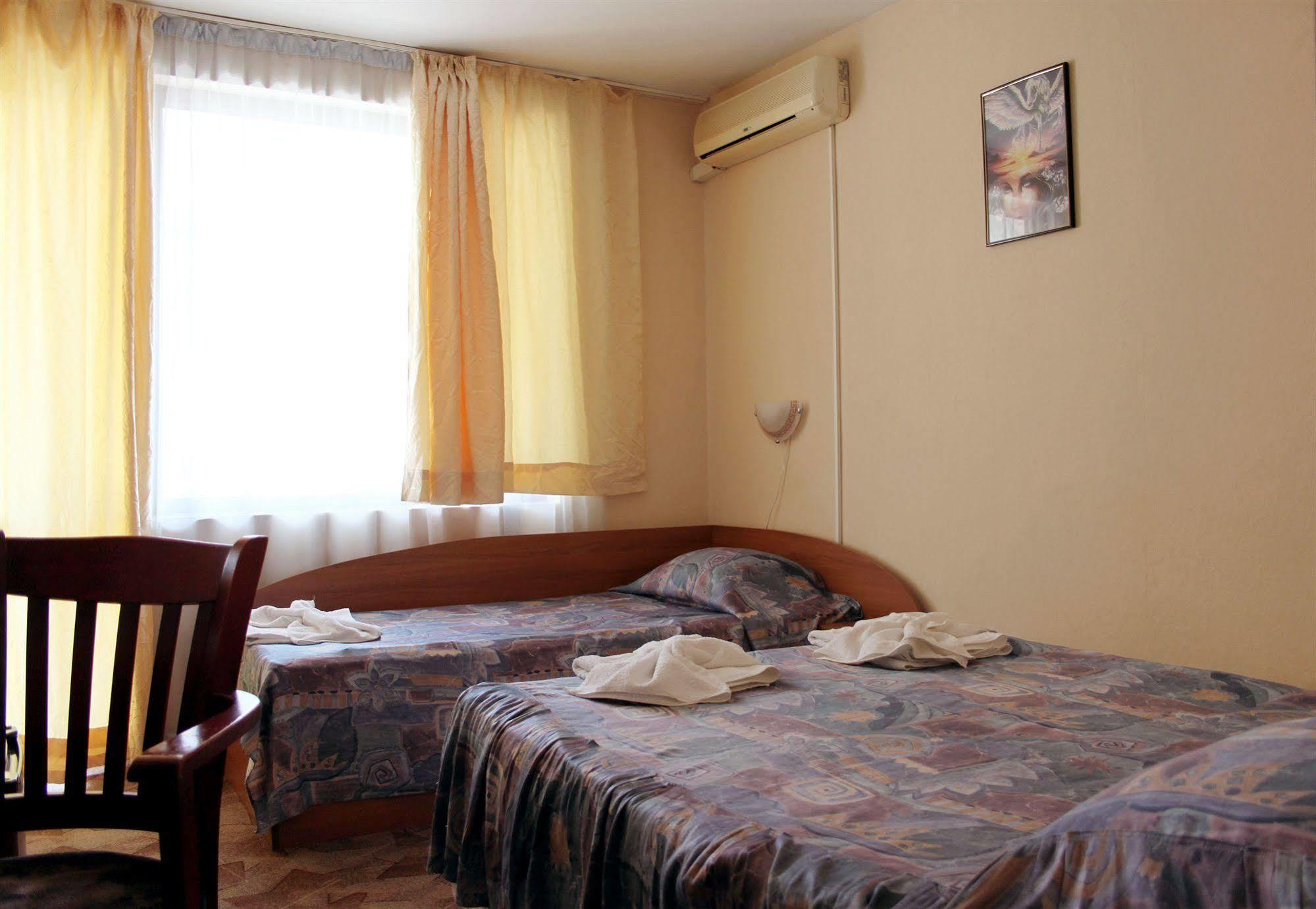 Antik Hotel Варна Екстериор снимка