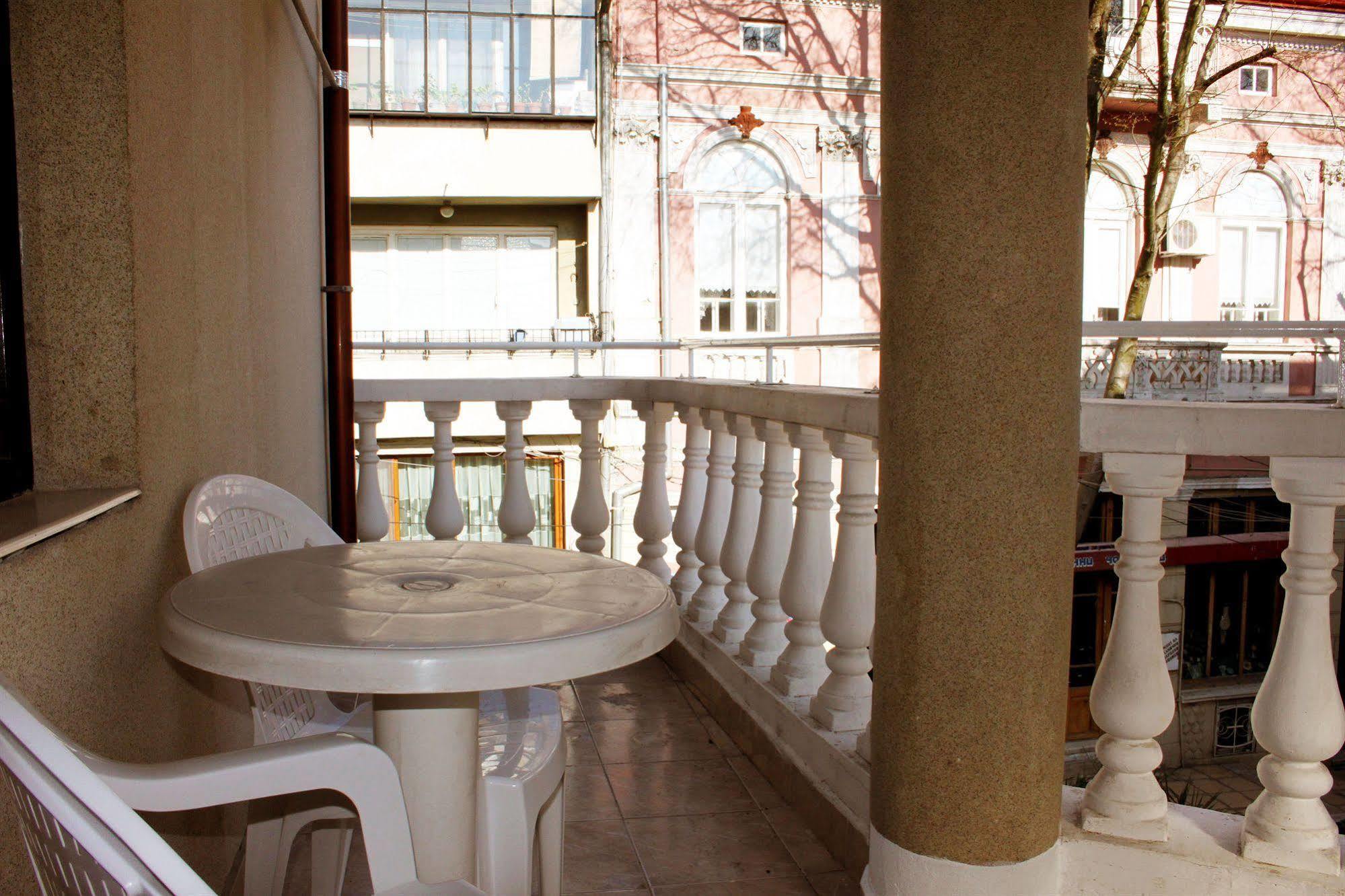 Antik Hotel Варна Екстериор снимка